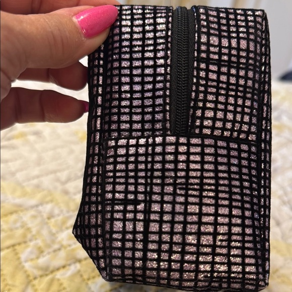 MAC Elegant Black and Gold Women's Cosmetic Bag
Soft Body - Picture 7 of 7